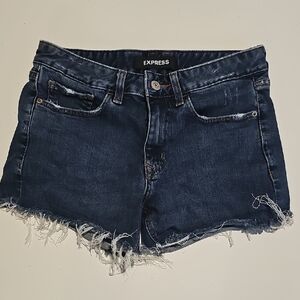 WOMENS SHORTS